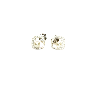 Silver Pearl ear studs