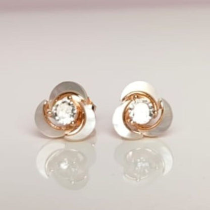925 sterling silver floral mother of pearl stud earrings